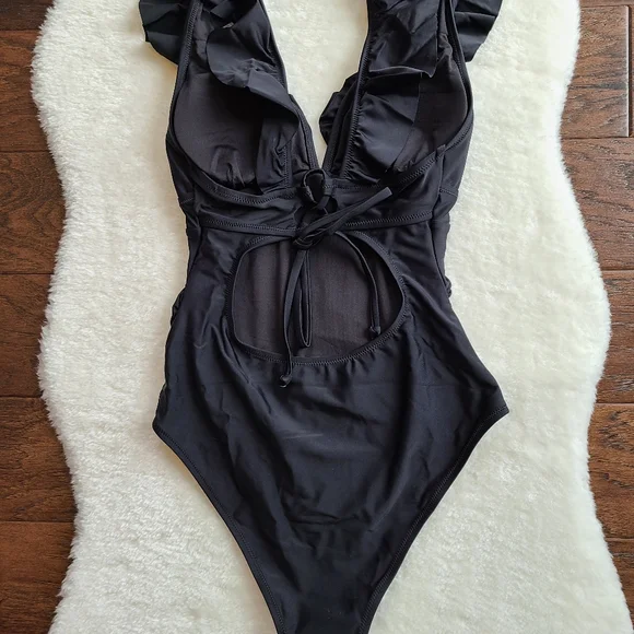 NWT Black Ruffle One Piece Cupshe Swim Suit - Picture 6 of 11